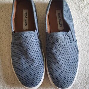 Steve Madden Zarayy blue faux suede slip on sneakers, women's size 8.5